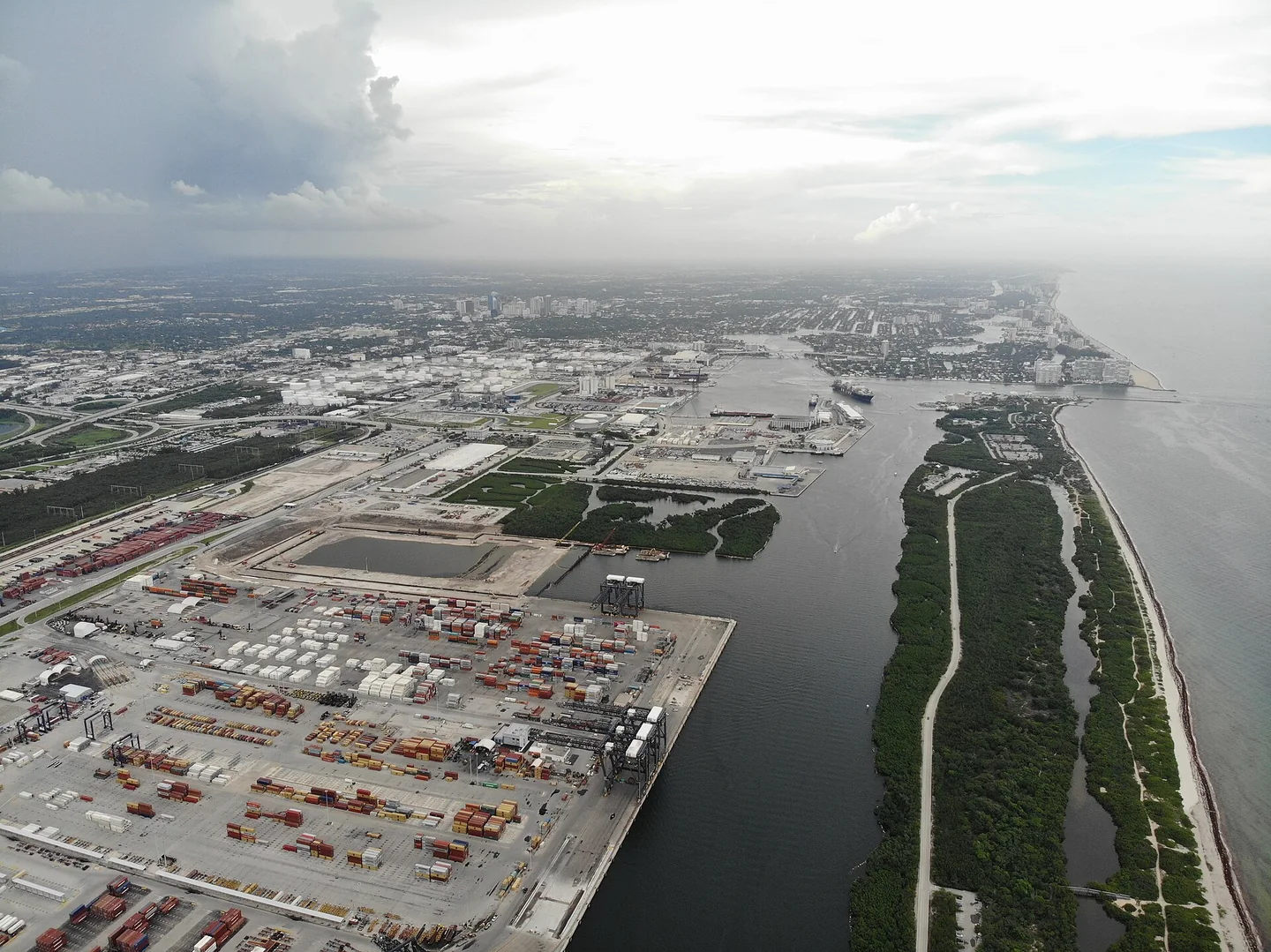 Port Everglades — location photograph
