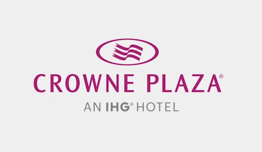 Crowne Plaza — parking listing photograph